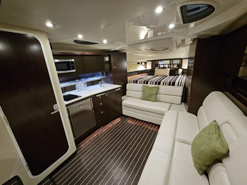 2016 Monterey 355 Sport Yacht