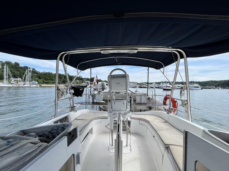 2008 Hunter 41 Deck Salon