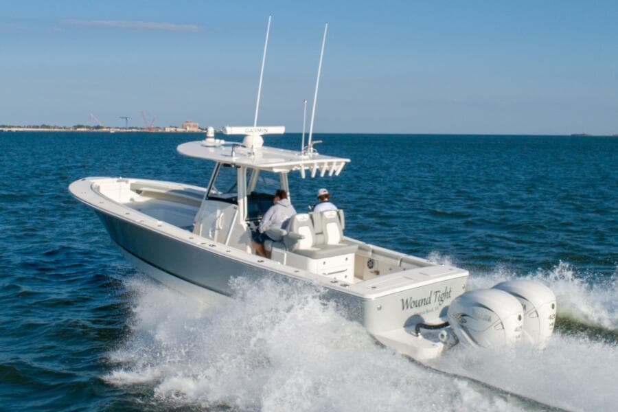 2022 Regulator 34 08