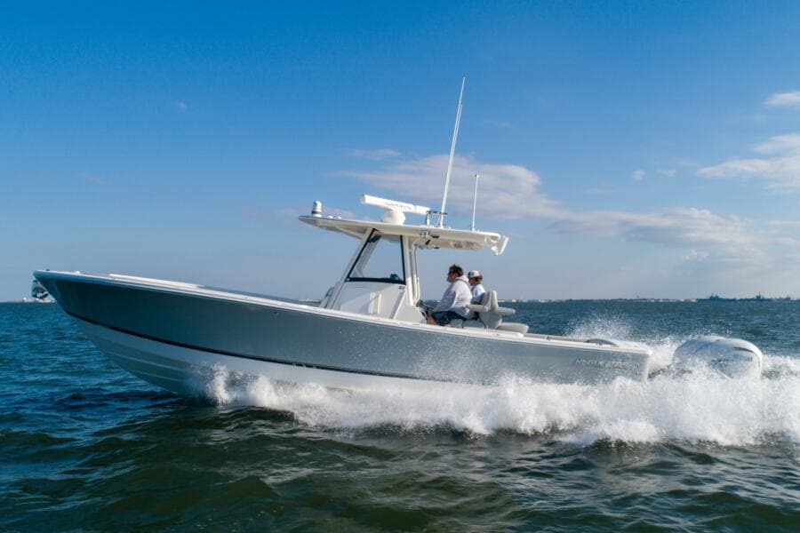 2022 Regulator 34 02