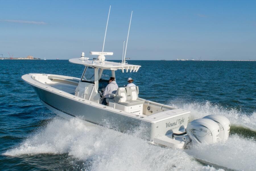 2022 Regulator 34 03