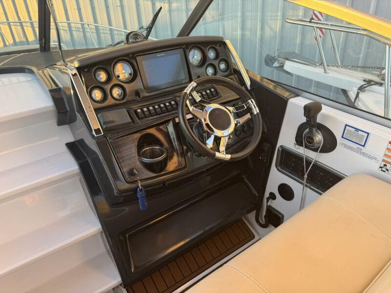 2018 Monterey 295 SY