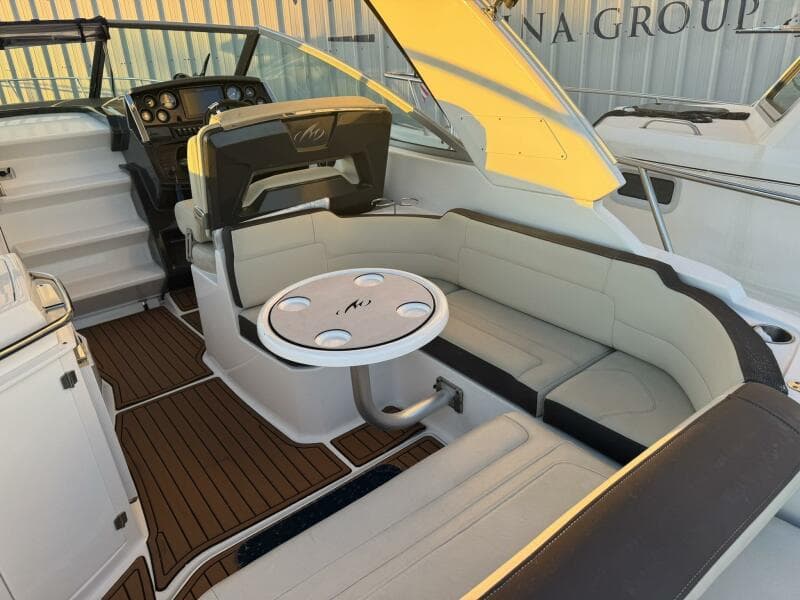 2018 Monterey 295 SY