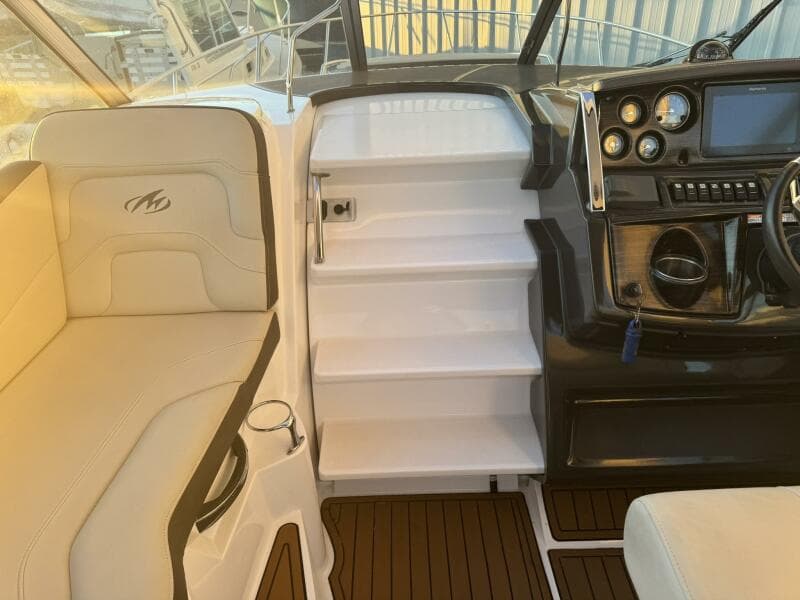 2018 Monterey 295 SY