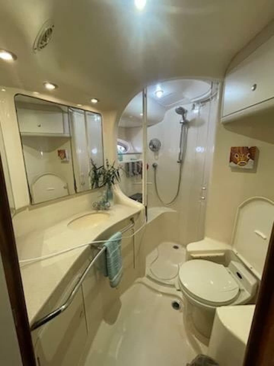2003 Sea Ray 480 Sedan Bridge - Photo 11