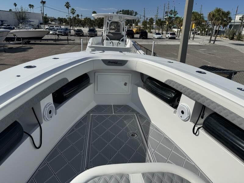 2023 Front Runner 36 CC