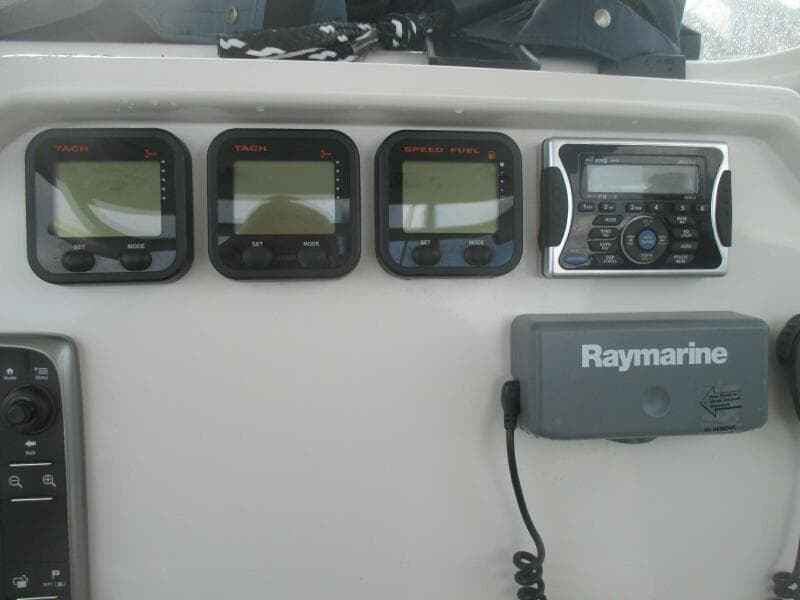 2013 Sailfish 270 CC