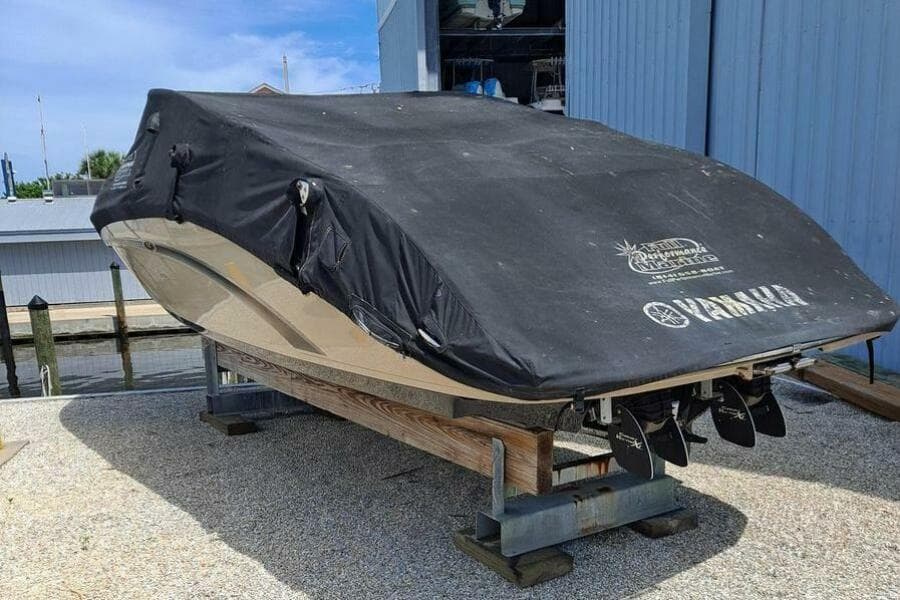 2013 Yamaha Boats 242 Limited S