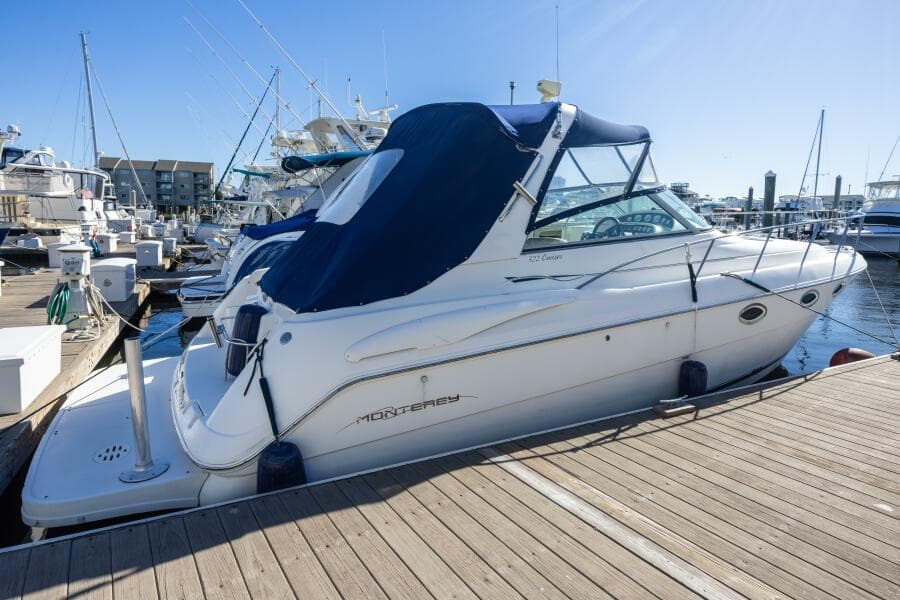 2000 Monterey 322 Cruiser