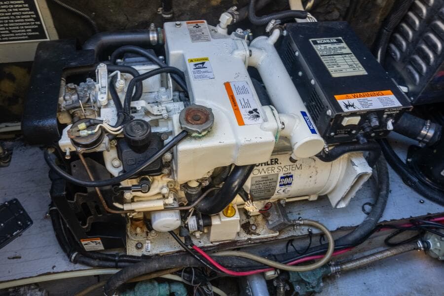 2000 Monterey 322 Cruiser