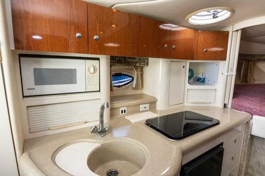 2000 Monterey 322 Cruiser