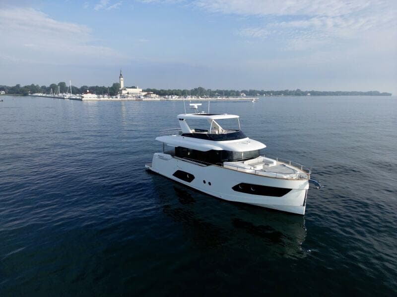 2026 Absolute 58 Navetta
