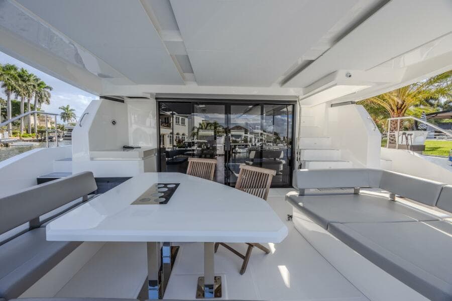 2024 Leopard 53 Powercat