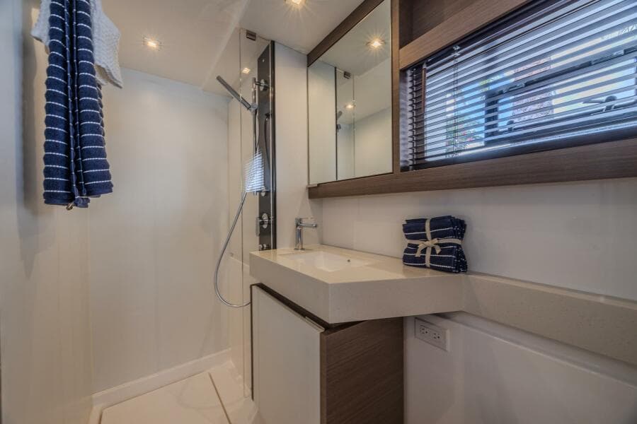 2024 Leopard 53 Powercat