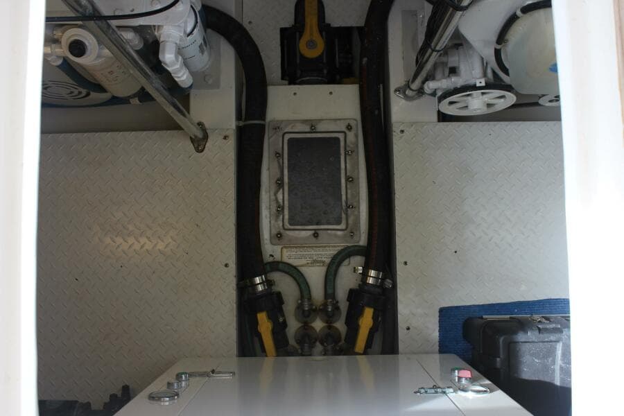 2000 Stolper 3800 Tournament Express