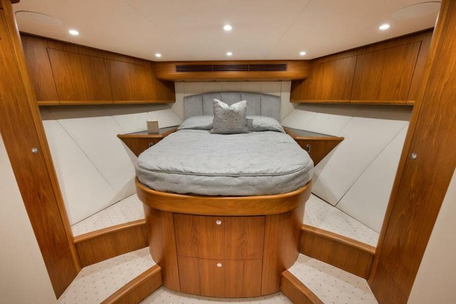 2016 Merritt 86' Enclosed Flybridge