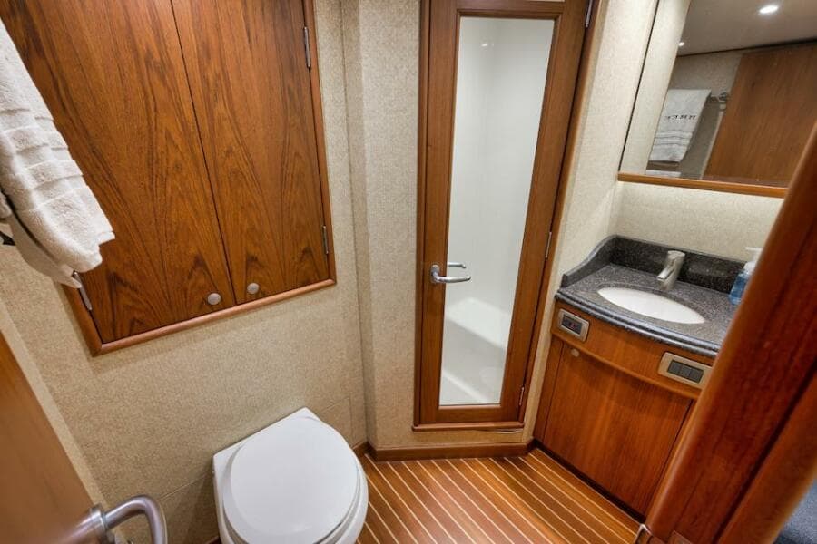 2016 Merritt 86' Enclosed Flybridge