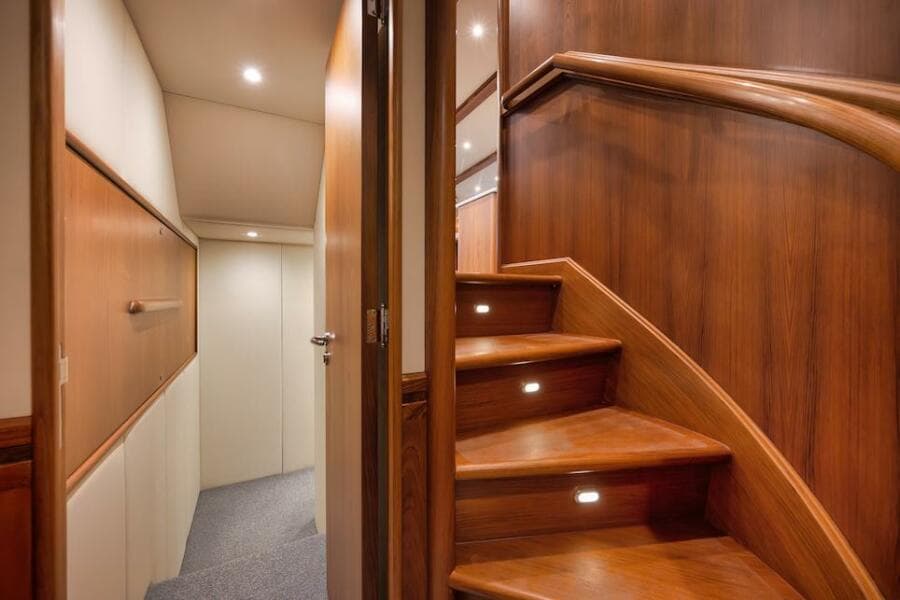 2016 Merritt 86' Enclosed Flybridge