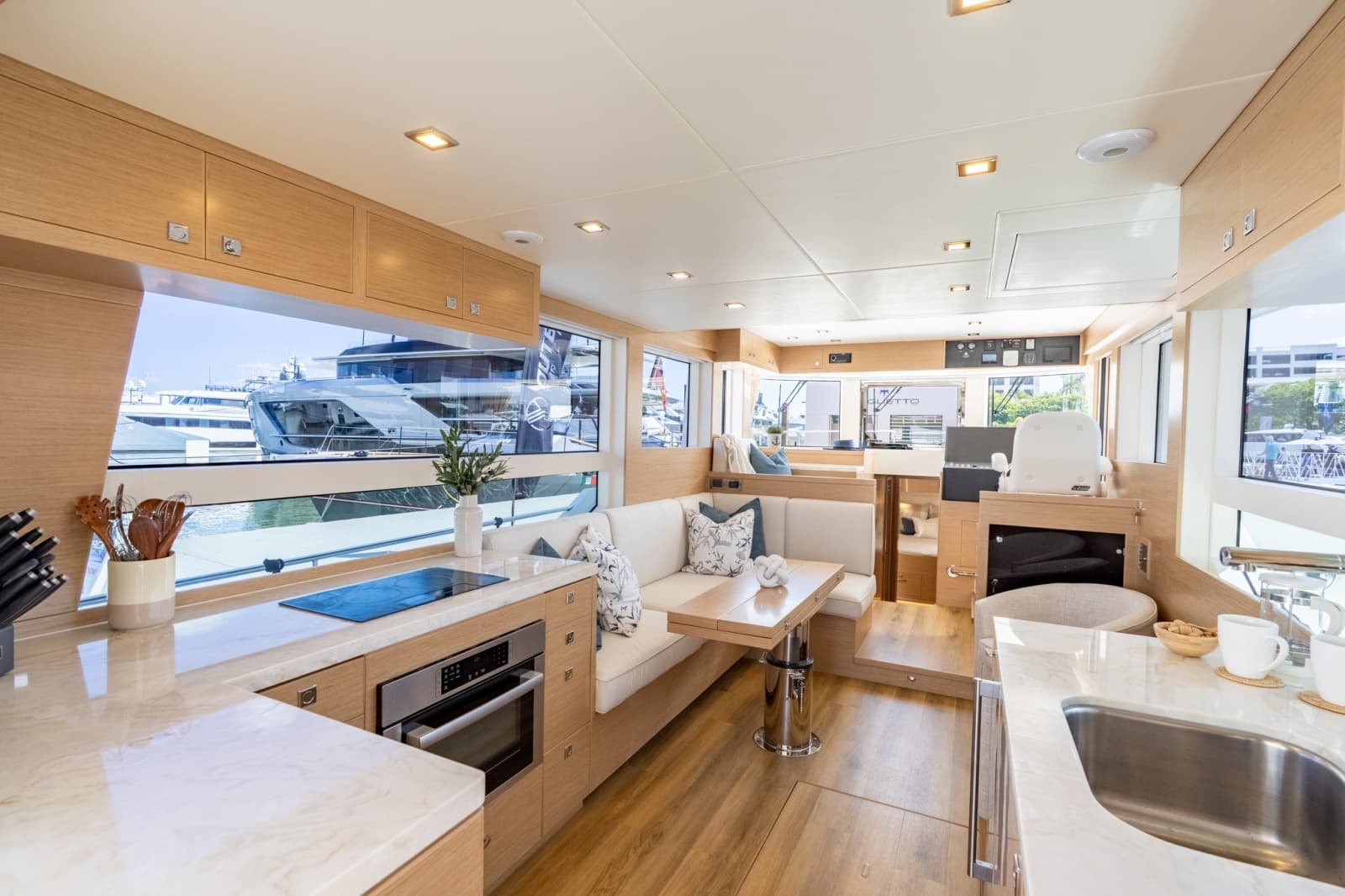 2027 Outback Yachts 50 - Photo 7