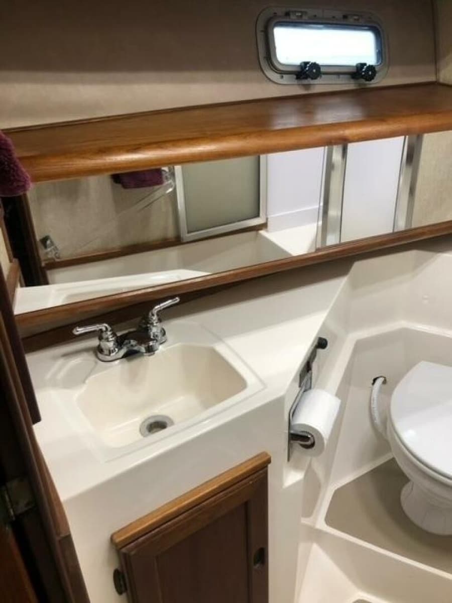 1985 Bayliner 4550 Motoryacht - Photo 43