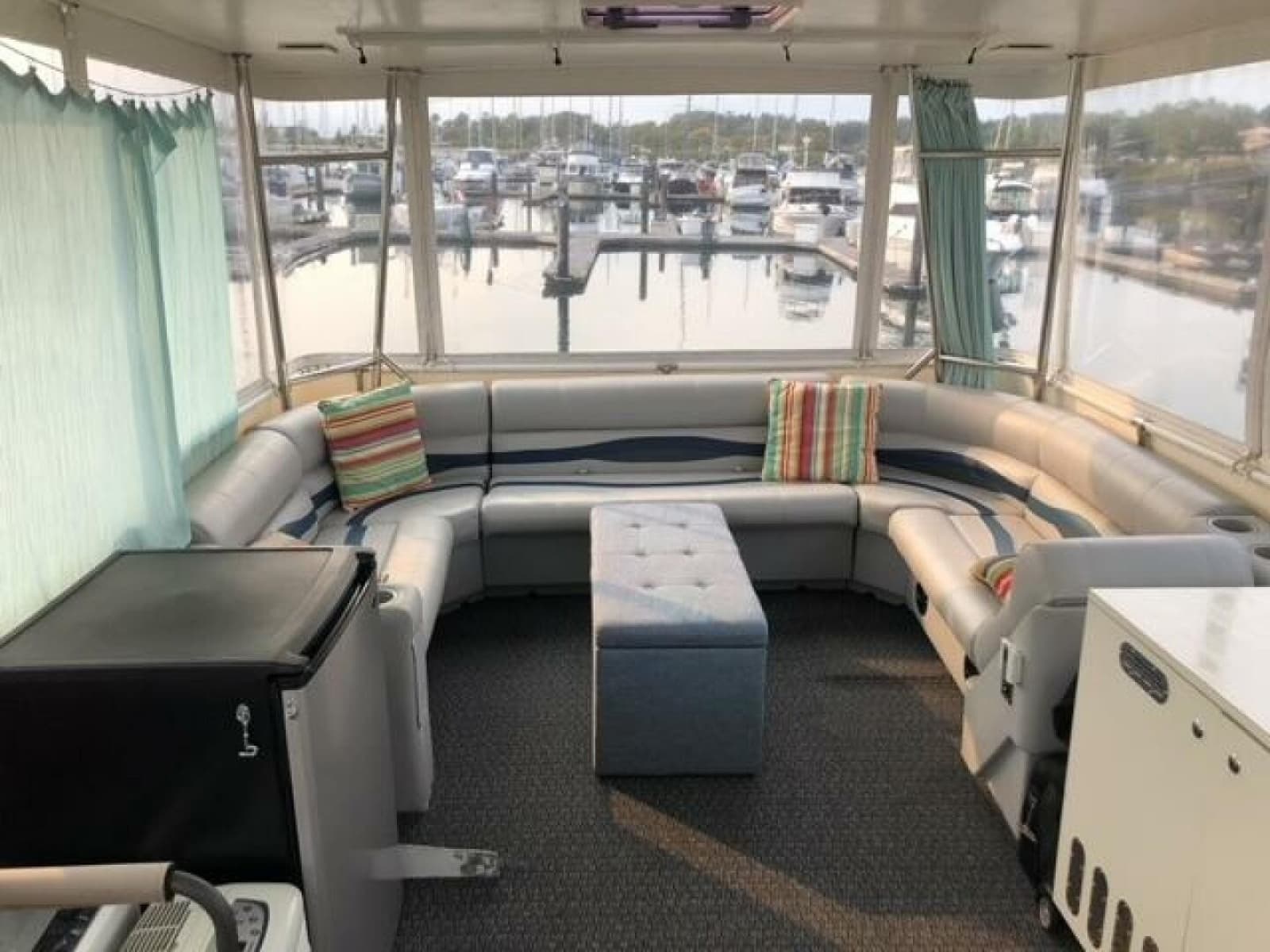 1985 Bayliner 4550 Motoryacht - Photo 6