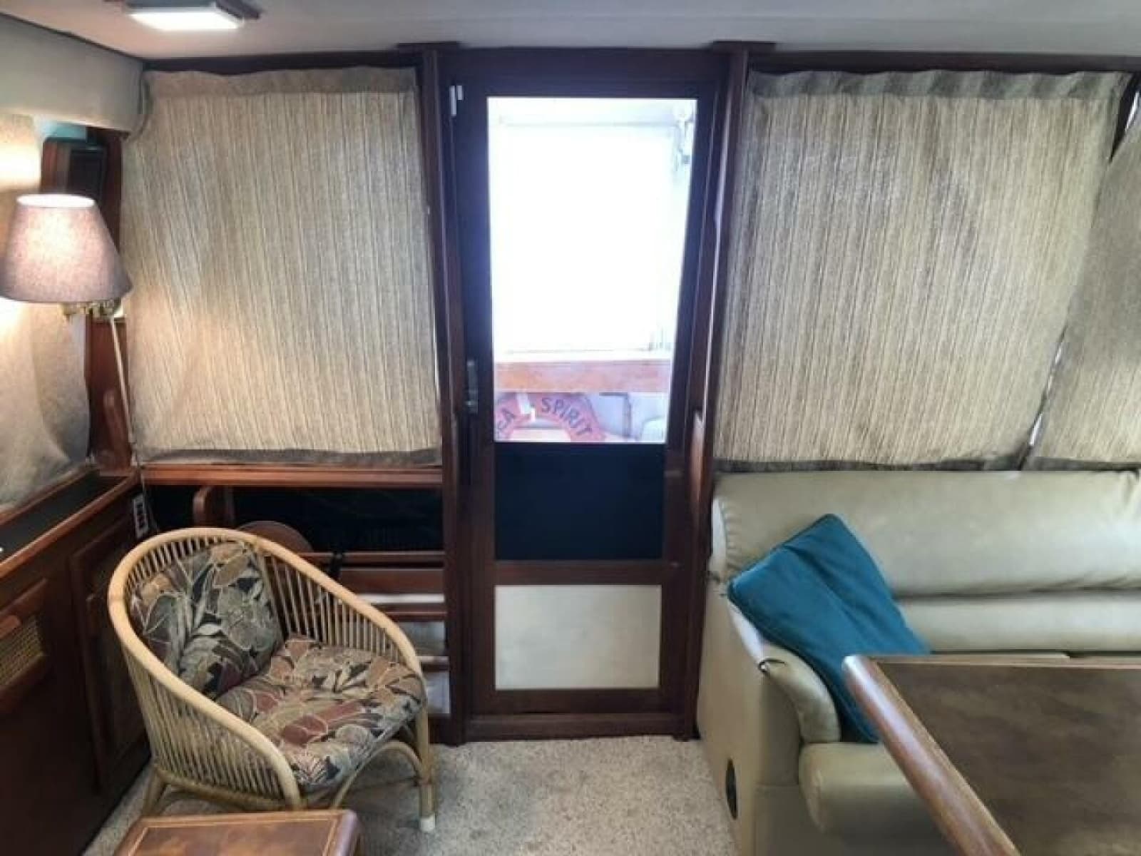 1985 Bayliner 4550 Motoryacht - Photo 13