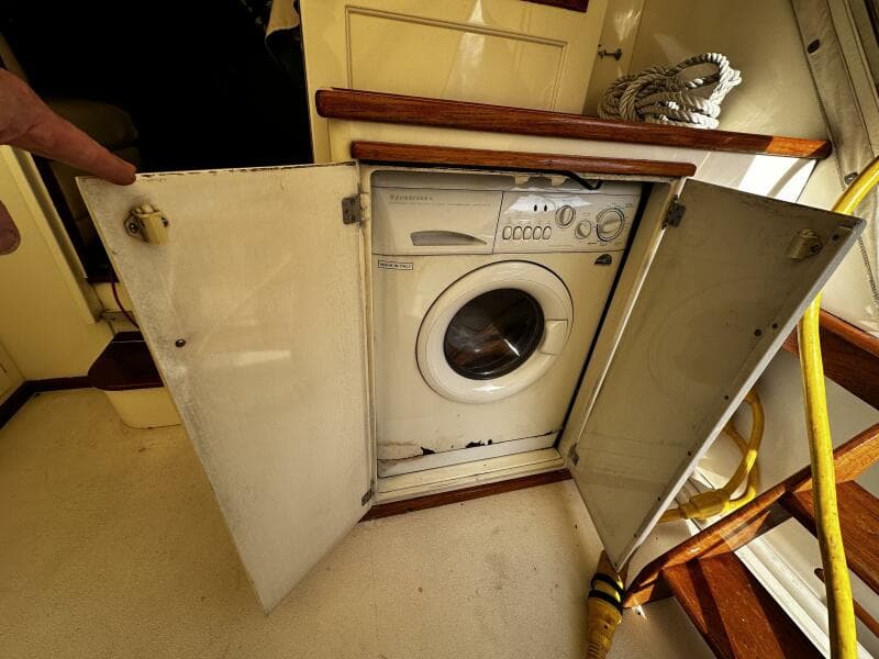 1985 Post 43 Sport Fisherman