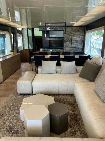 2019 Ferretti Yachts Ferretti 780