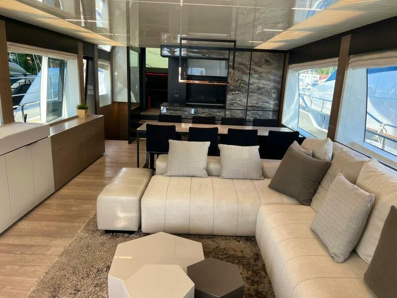 2019 Ferretti Yachts Ferretti 780