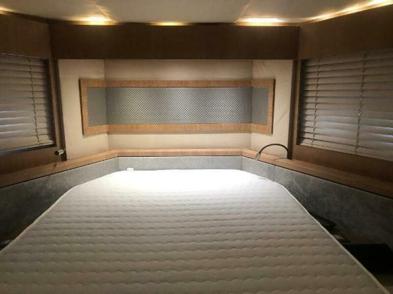 2012 Monte Carlo Yachts 76