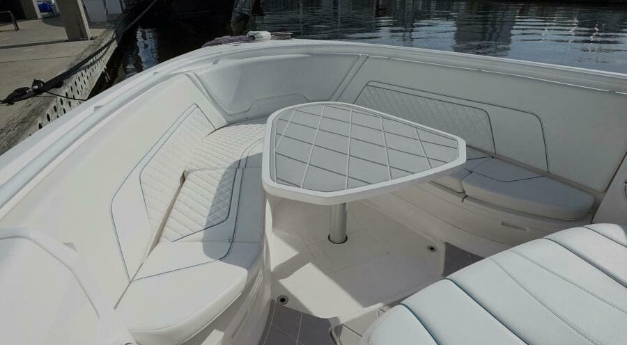 Talan't Show - Intrepid 40