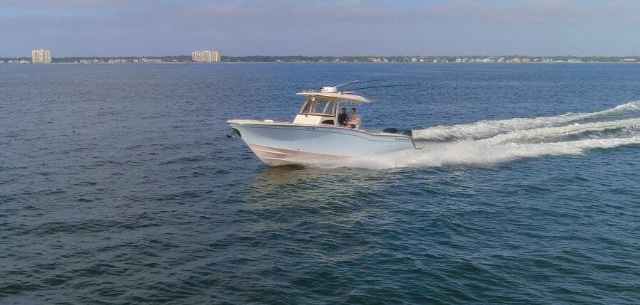 2022 32 Grady White Canyon 326 Running (1)