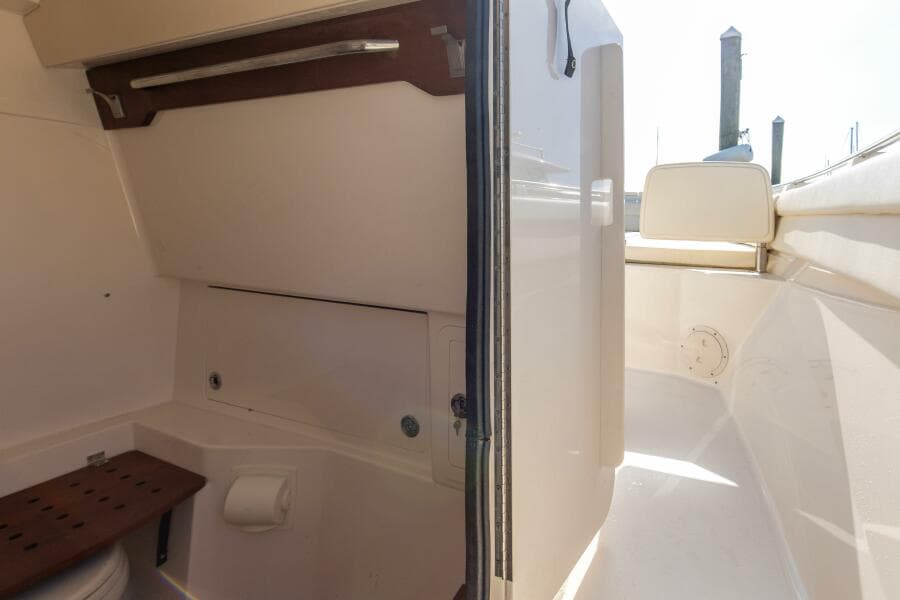 2022 32 Grady White Canyon 326 Head (2)