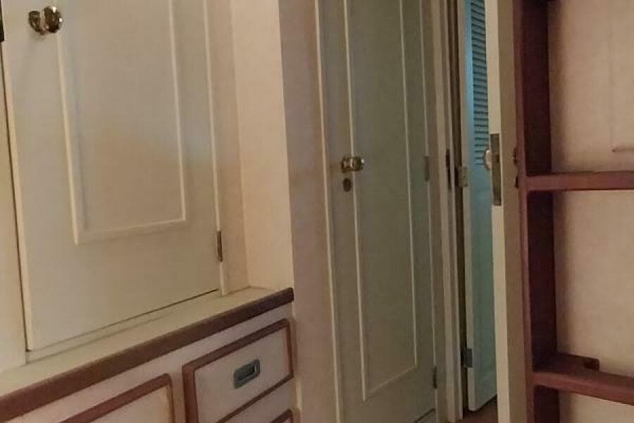 1976 Bertram Flybridge MY