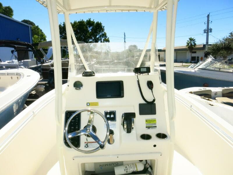 2020 Cobia 237 CC