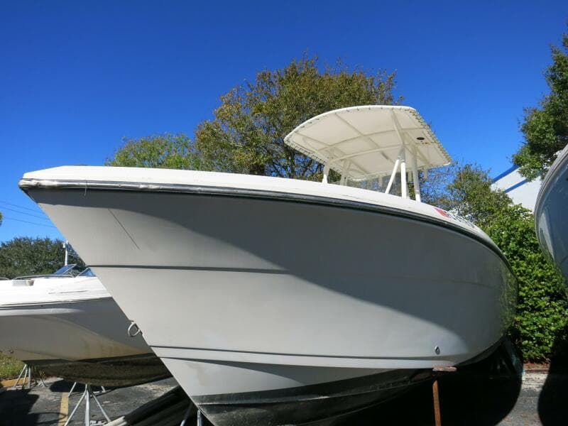 2020 Cobia 237 CC