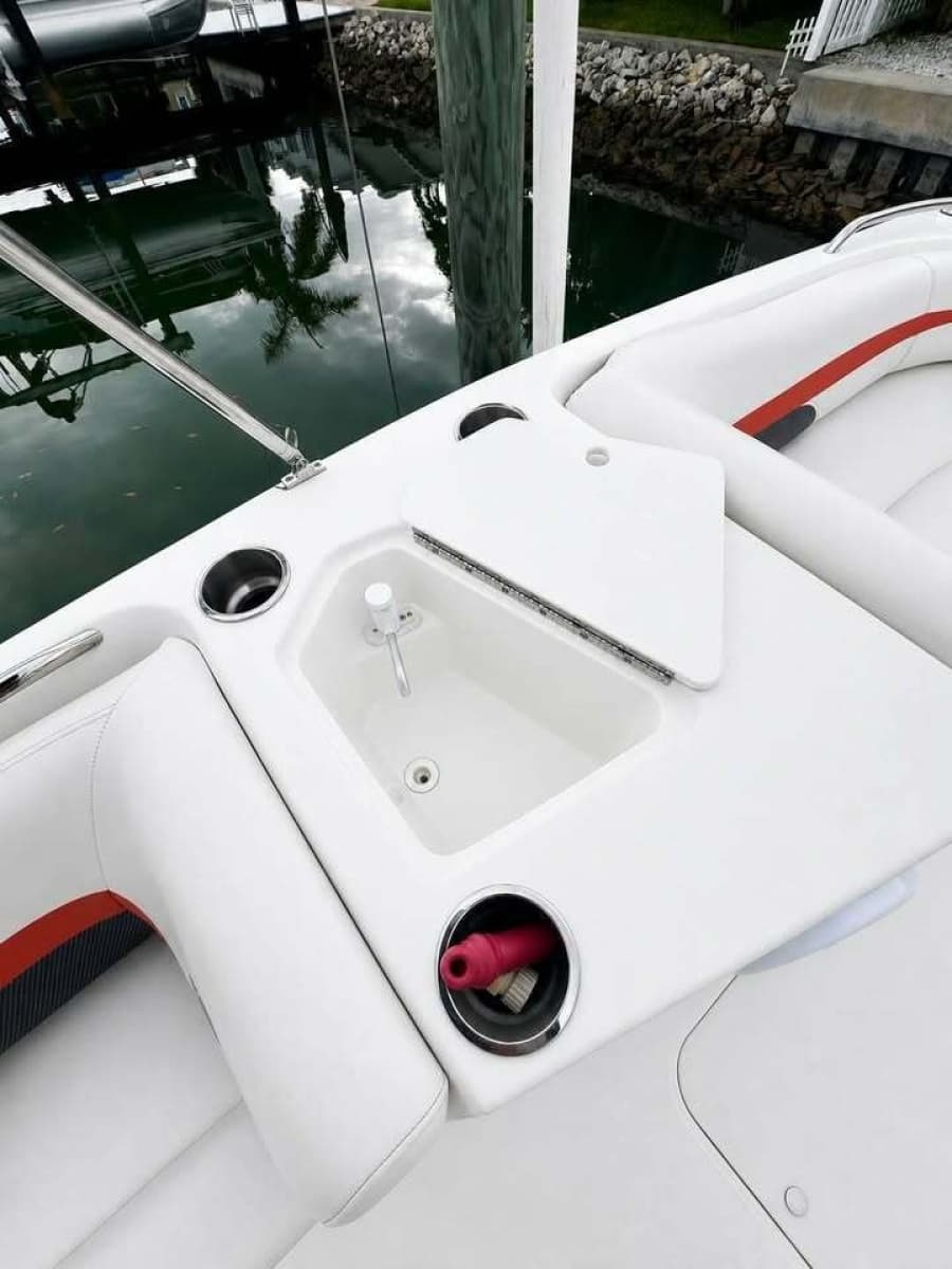 2021 Hurricane SunDeck Sport 188-OB - Photo 7