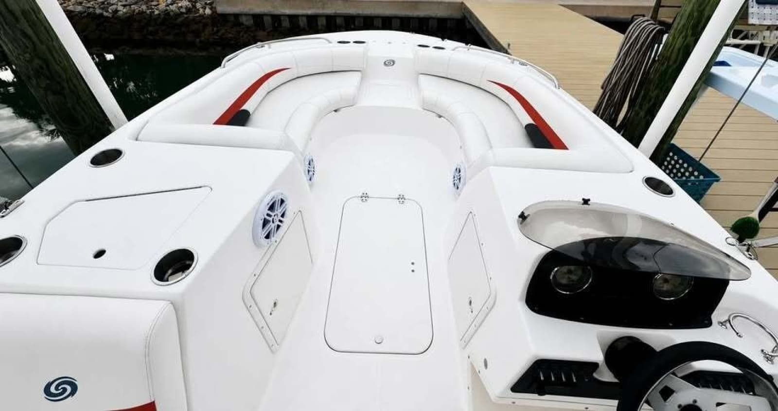 2021 Hurricane SunDeck Sport 188-OB - Photo 6
