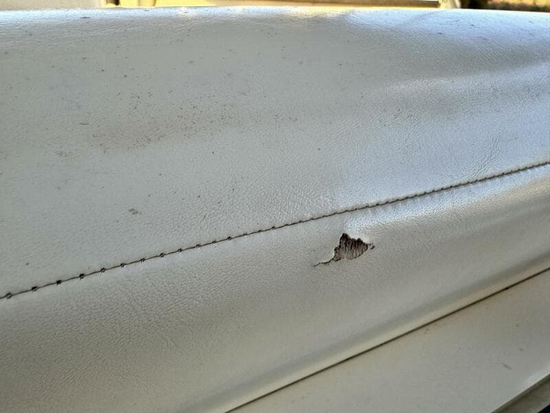 2004 Rinker 342 Fiesta Vee