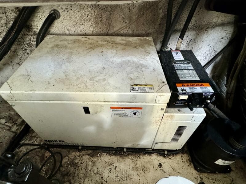 2004 Rinker 342 Fiesta Vee