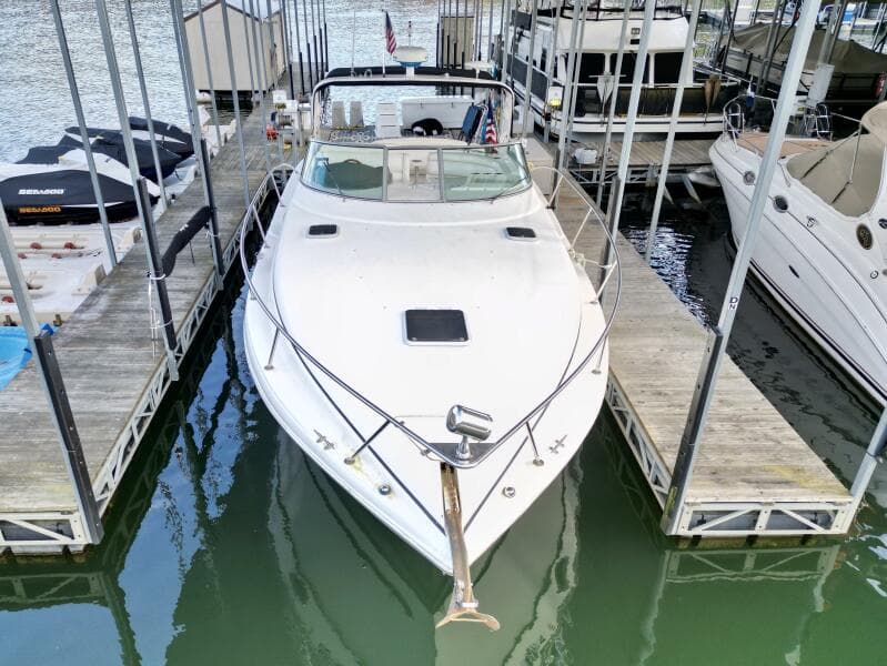 2004 Rinker 342 Fiesta Vee