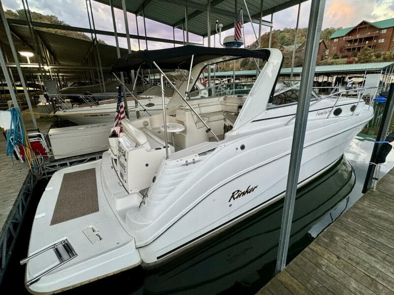 2004 Rinker 342 Fiesta Vee