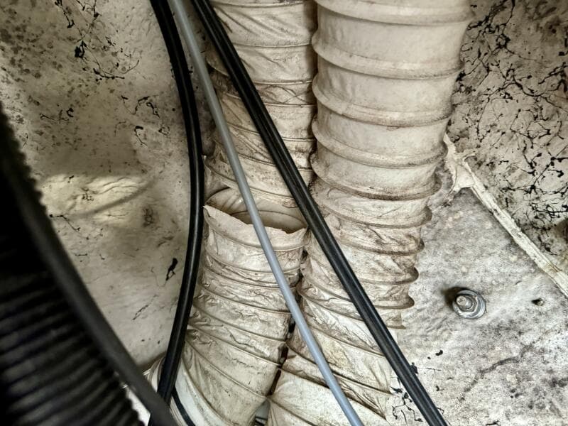 2004 Rinker 342 Fiesta Vee