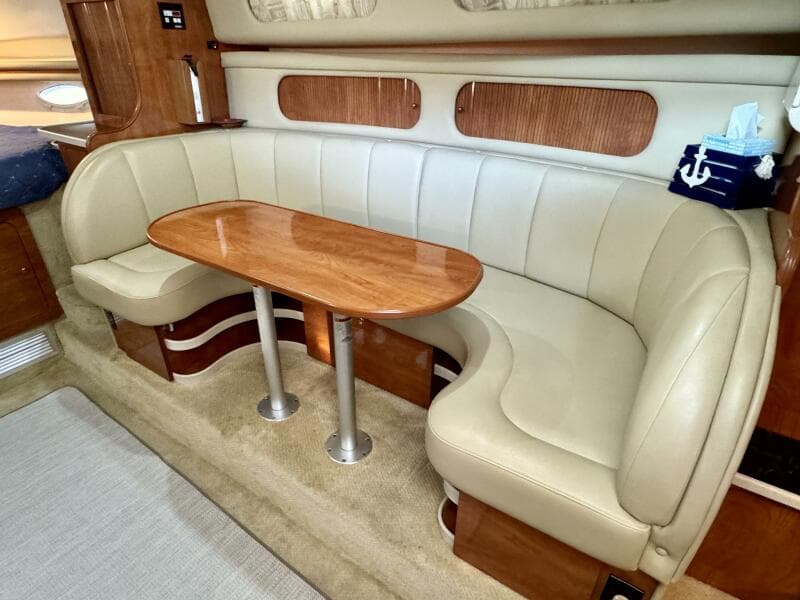 2004 Rinker 342 Fiesta Vee