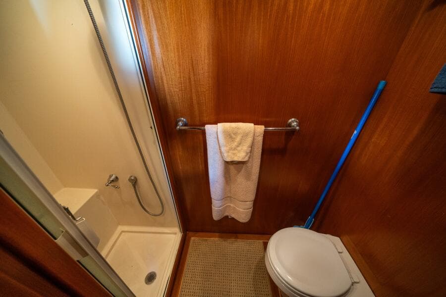 2006 Offshore Yachts 72 Pilothouse