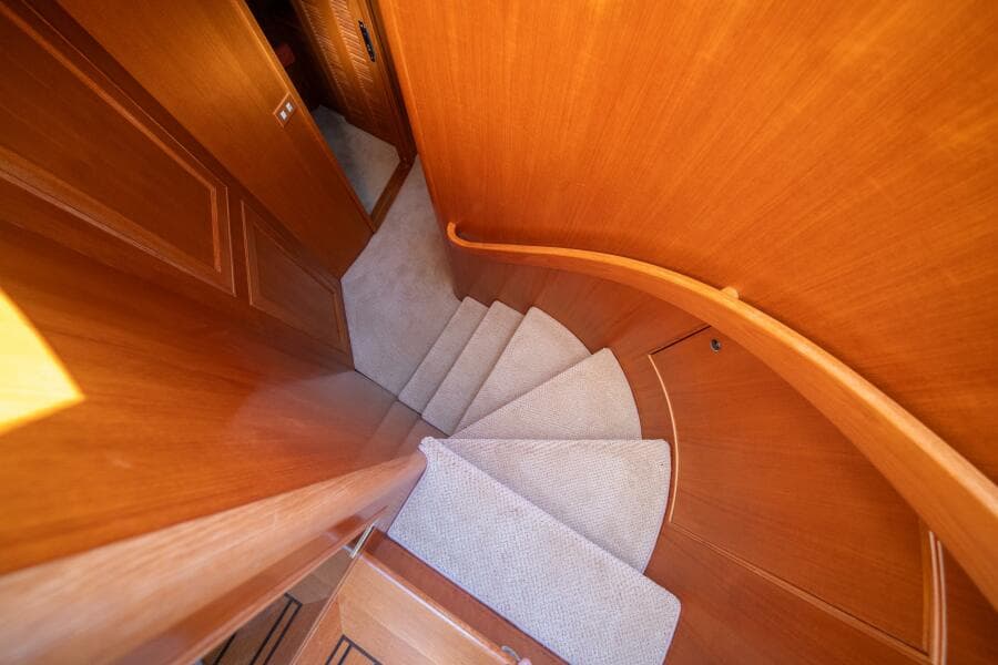 2006 Offshore Yachts 72 Pilothouse