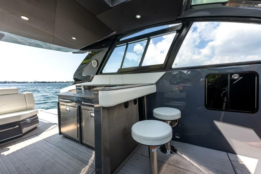 2023 Cruisers Yachts 42 GLS OB