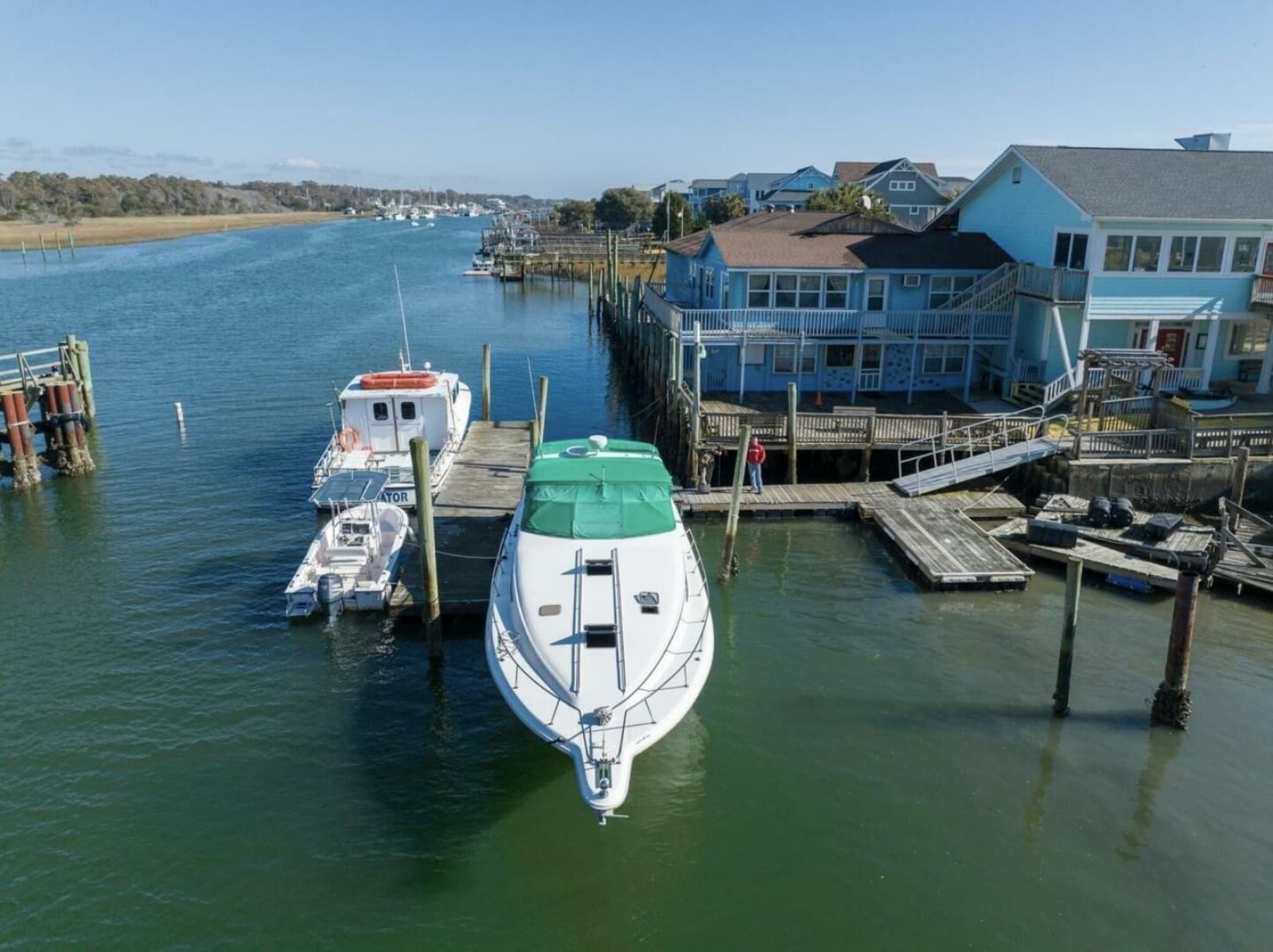 1990 Sea Ray 420 Sundancer - Photo 4