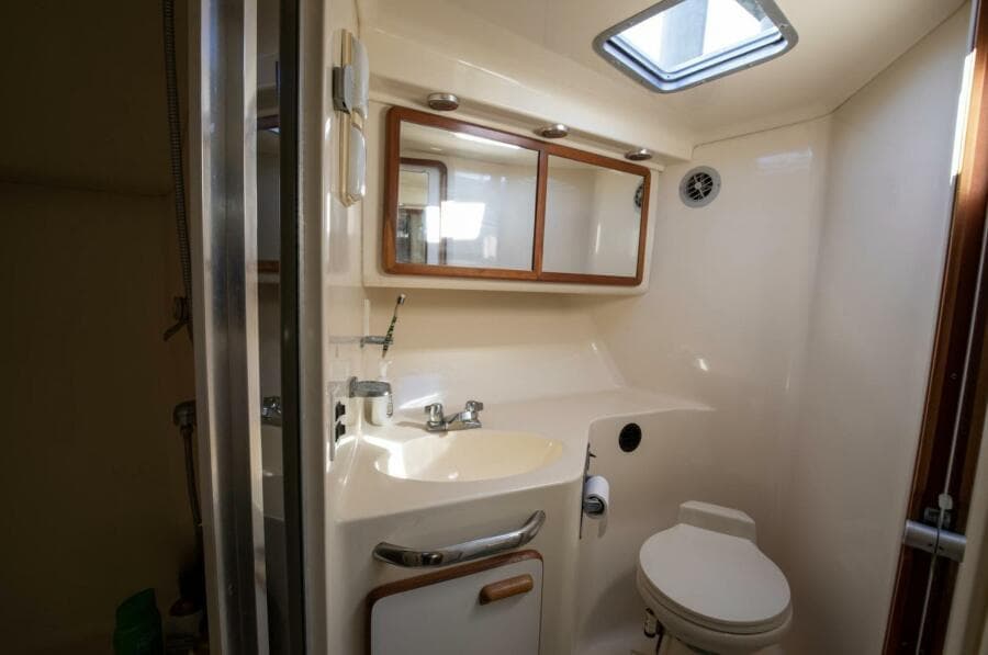 1990 Sea Ray 420 Sundancer