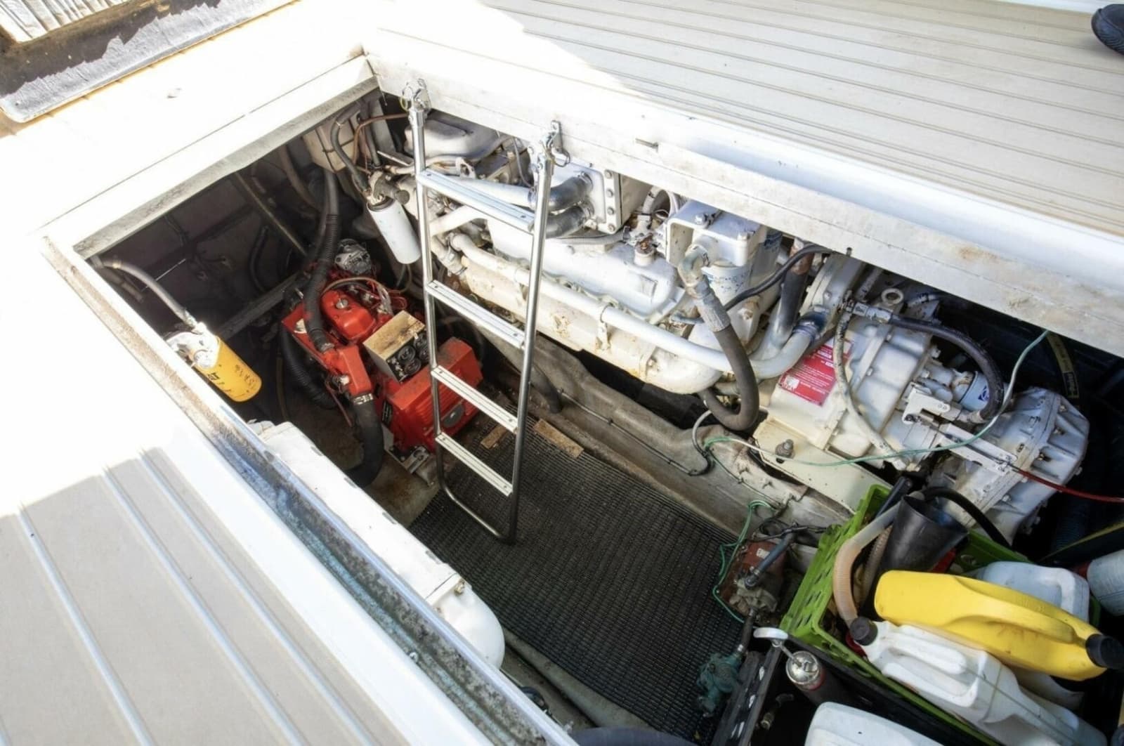 1990 Sea Ray 420 Sundancer - Photo 34